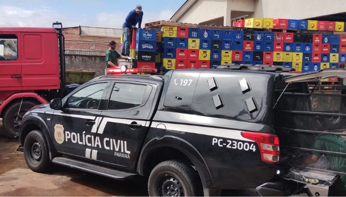  PCPR faz descarte de 400 engradados de cervejas falsificadas